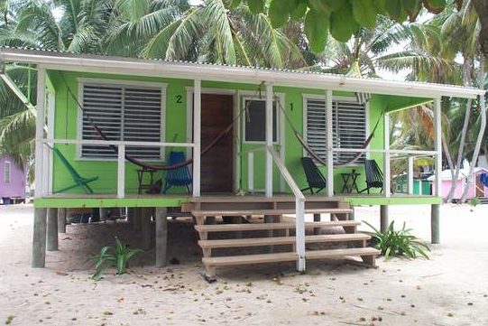 Tobacco Caye Lodge bungalows